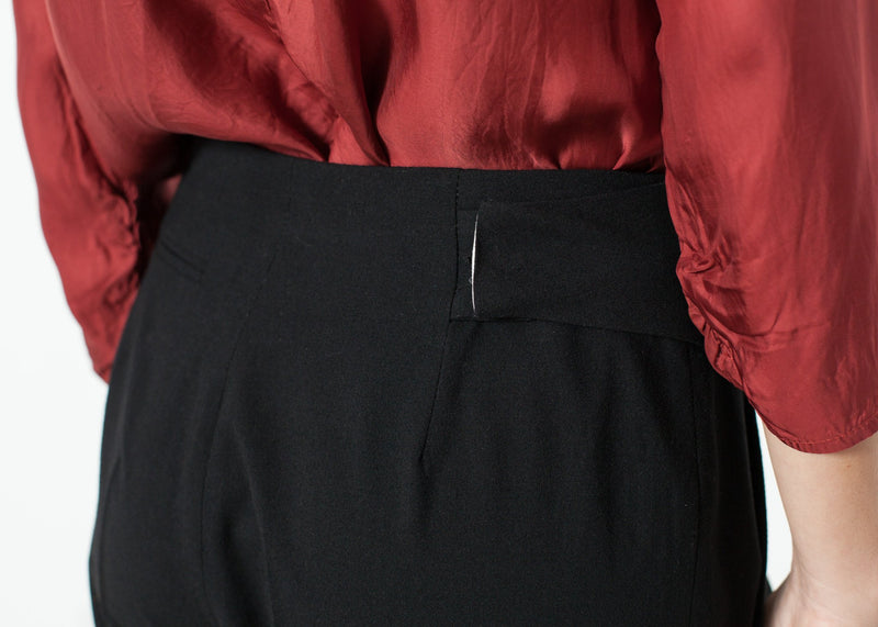 Pleated Waistband Trouser in Black